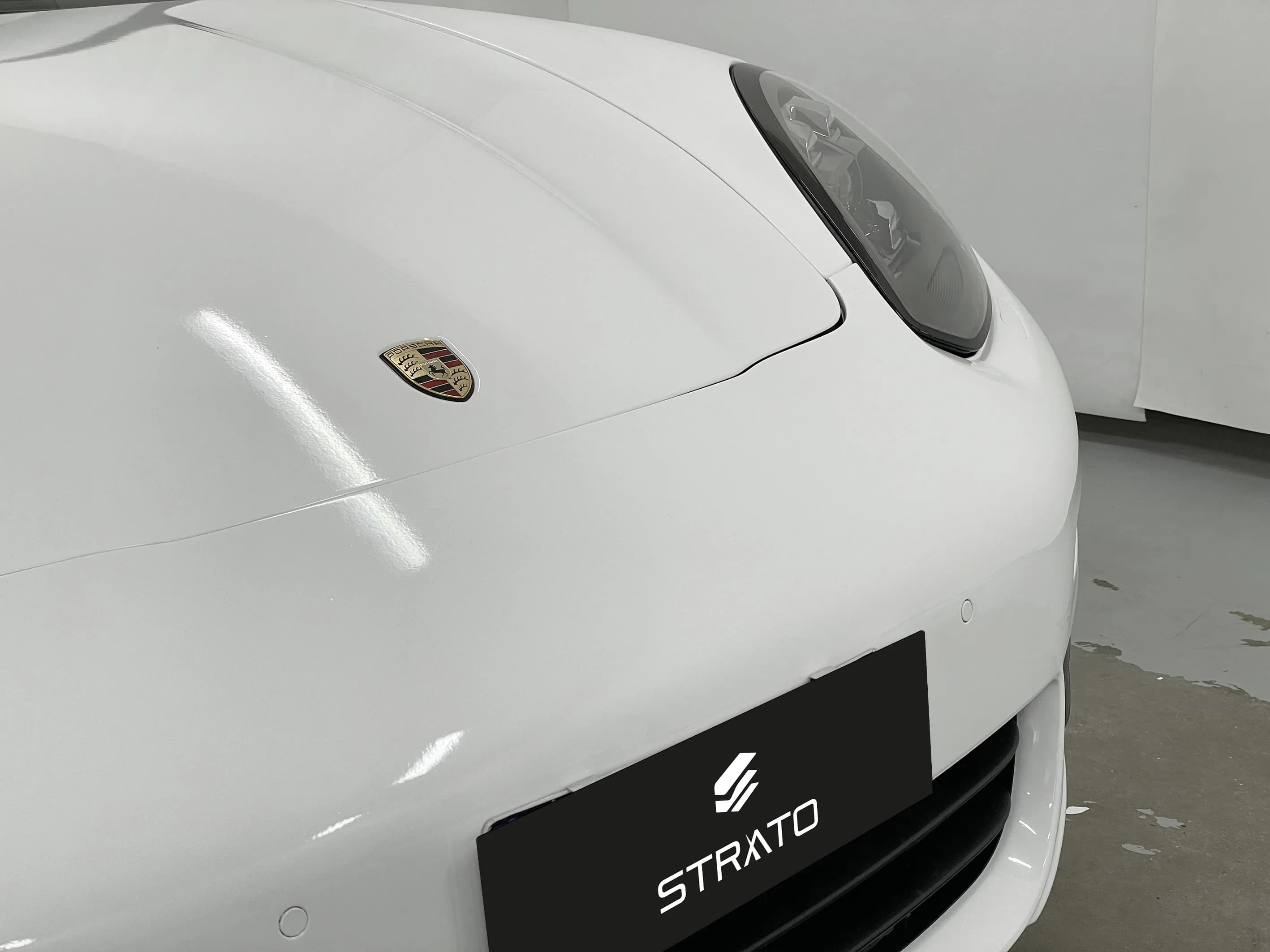 Porsche Panamera  | Wrapping White Gloss