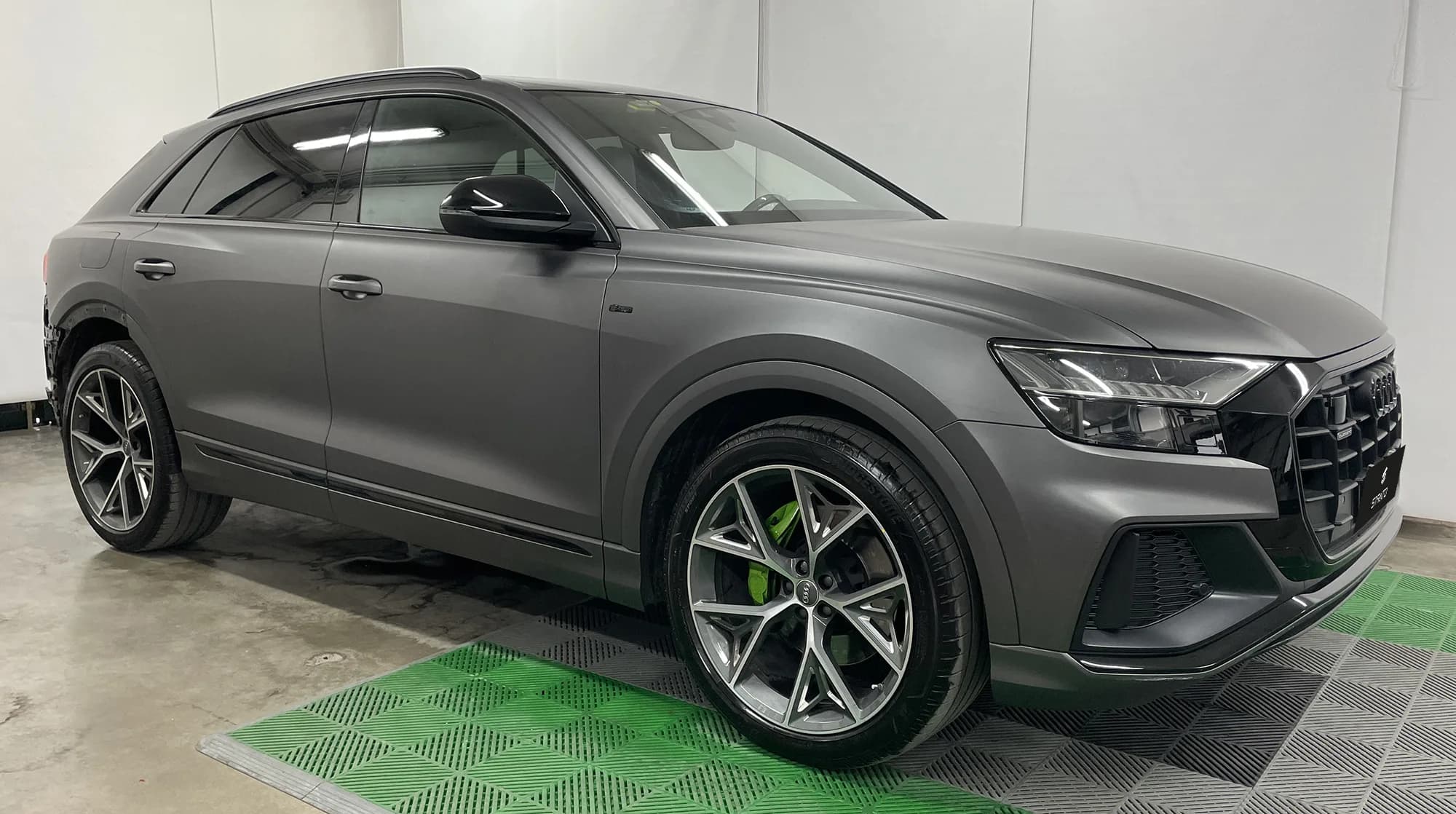 Audi Q8 | Matte Dark Gray
