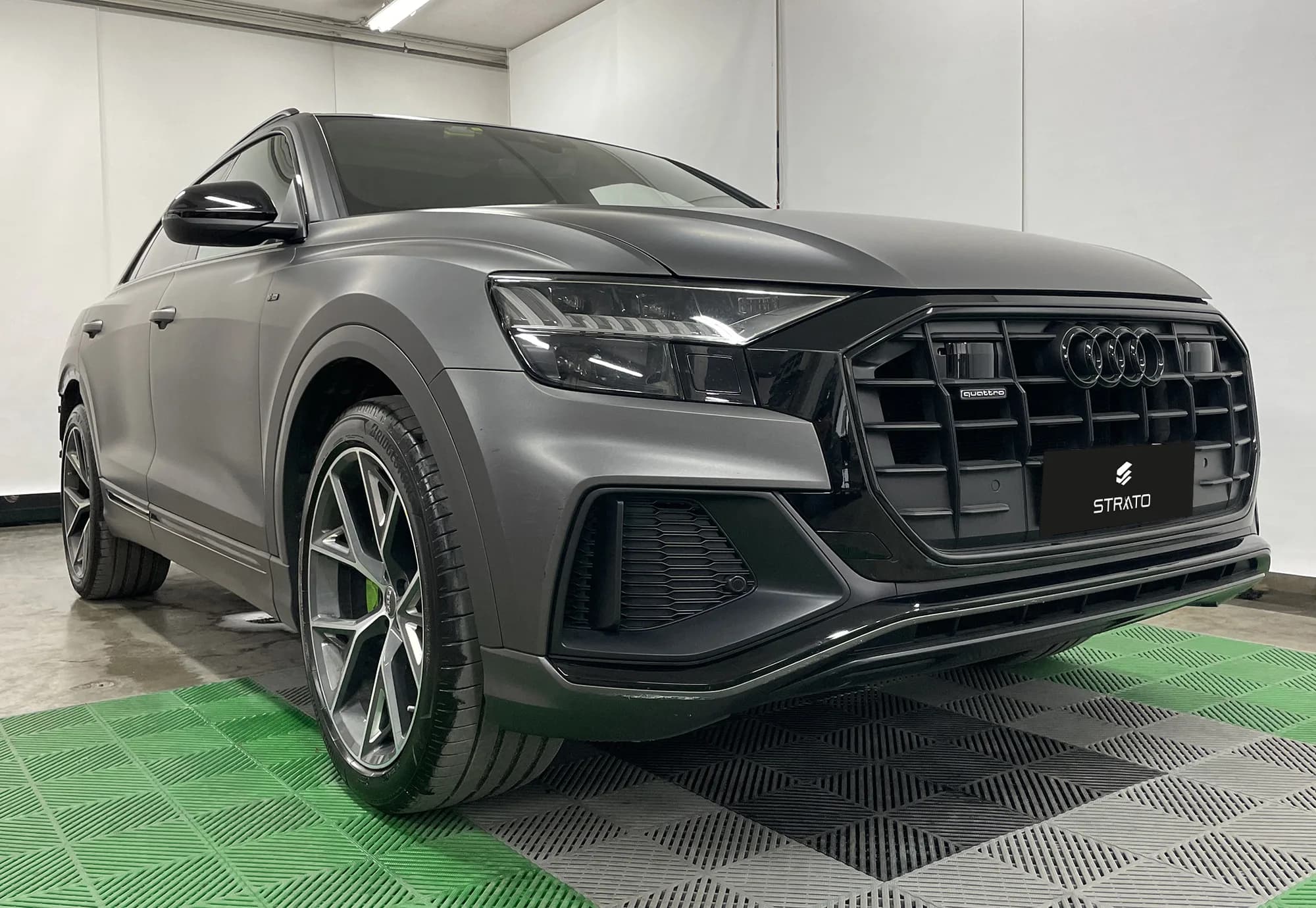 Audi Q8 | Matte Dark Gray