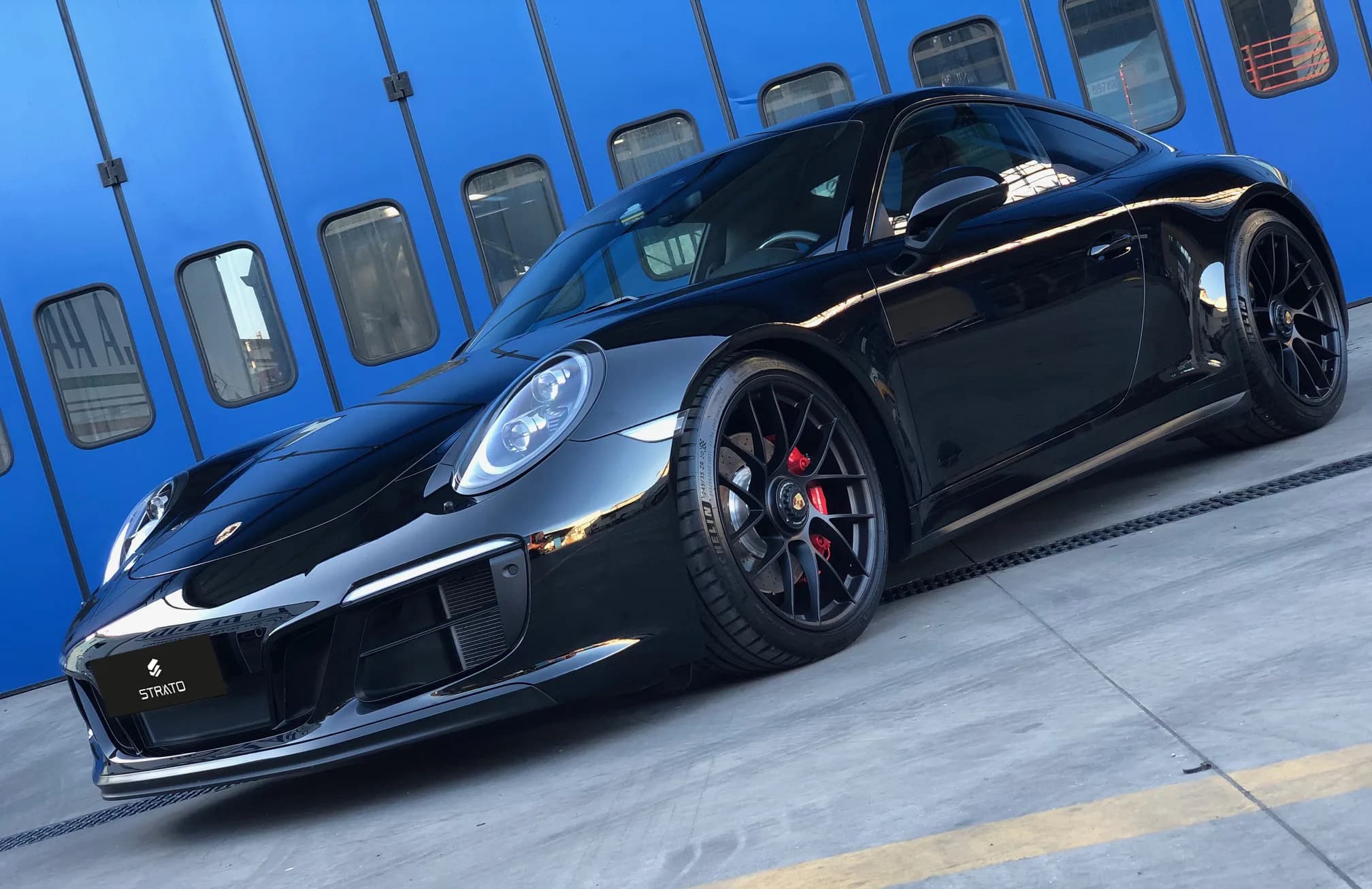 Porsche Carrera 4 GTS - Car Detailing