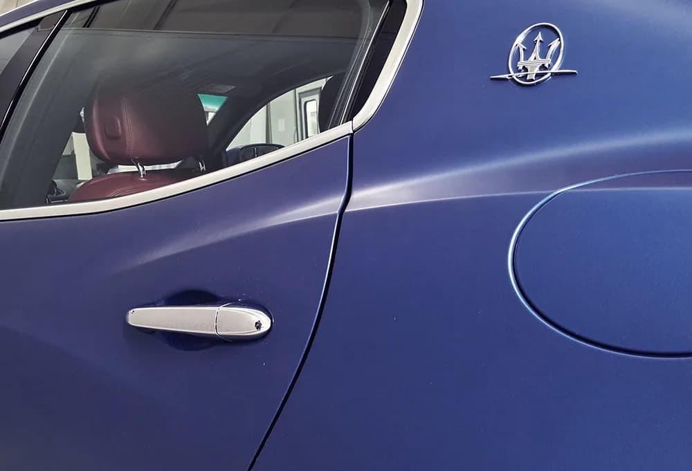 Maserati Ghibli - Wrapping Auto "Deep Ocean Blue"