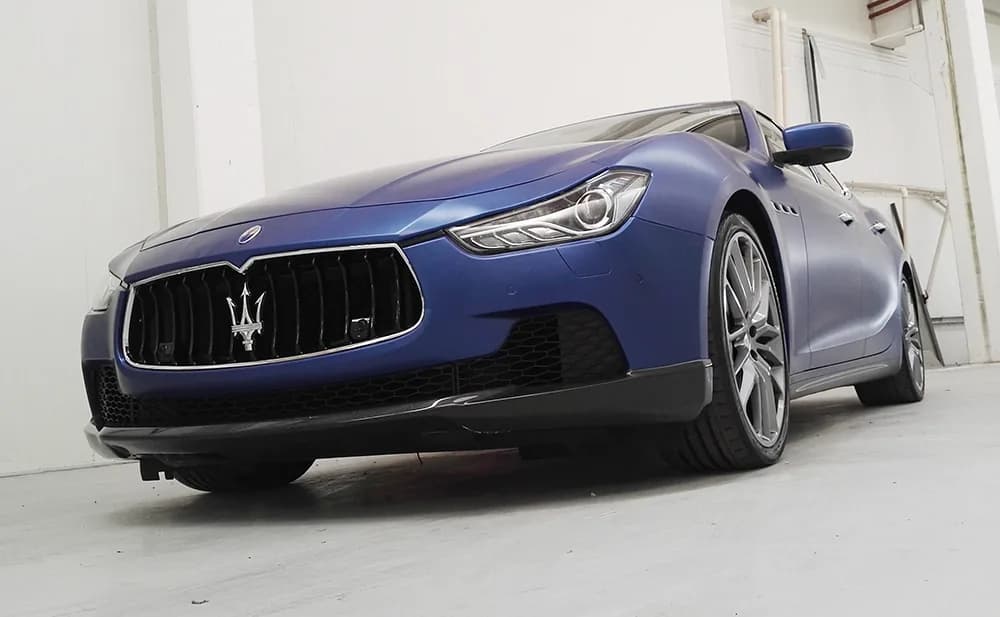 Maserati Ghibli - Wrapping Auto "Deep Ocean Blue"