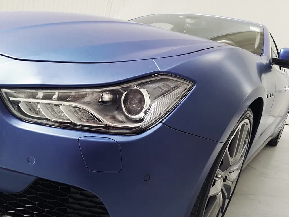 Maserati Ghibli - Wrapping Auto "Deep Ocean Blue"