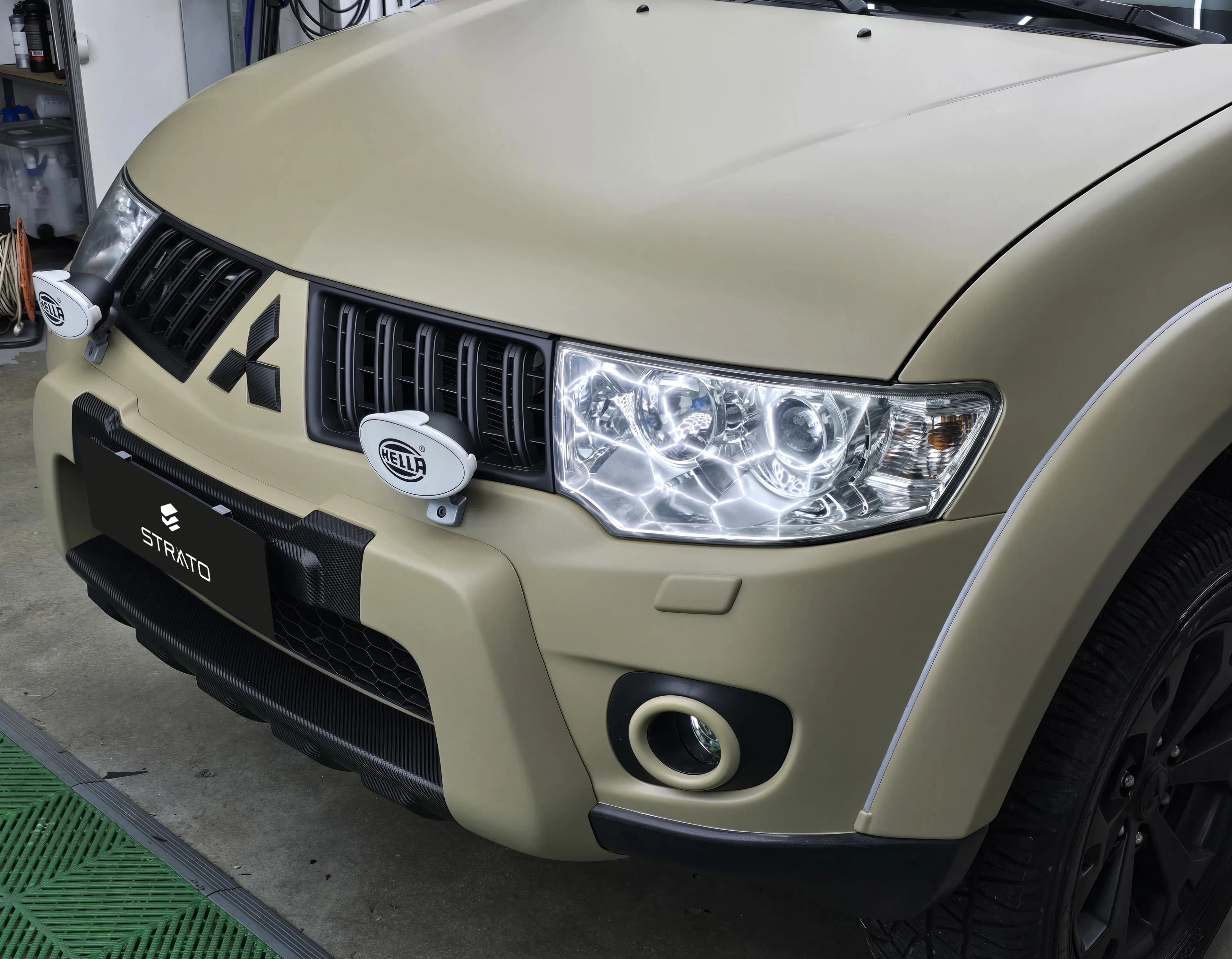 Mitsubishi L200 | Car Wrapping Satin Sandstorm
