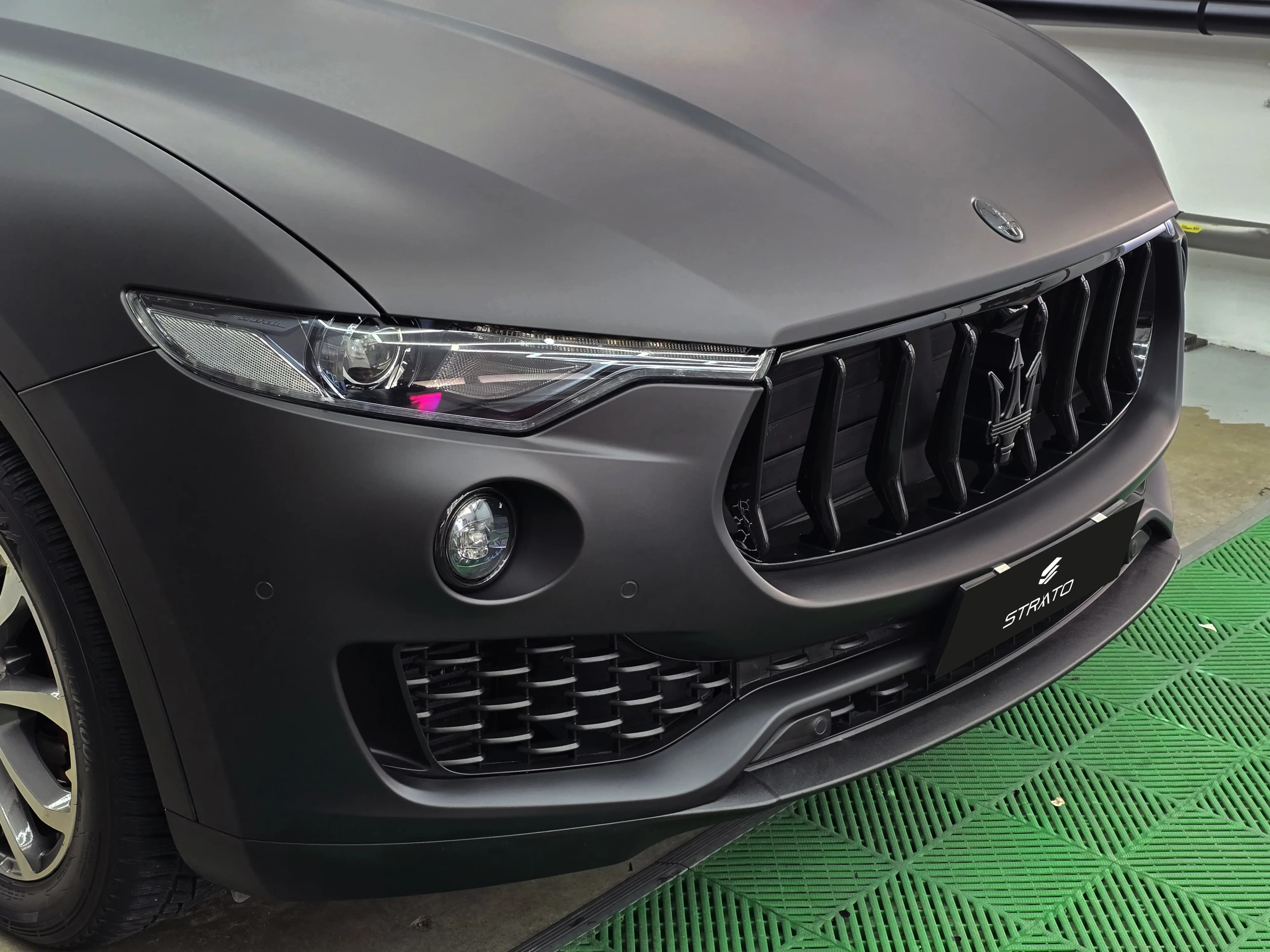 Maserati Levante | Car Wrapping Matte Deep Black