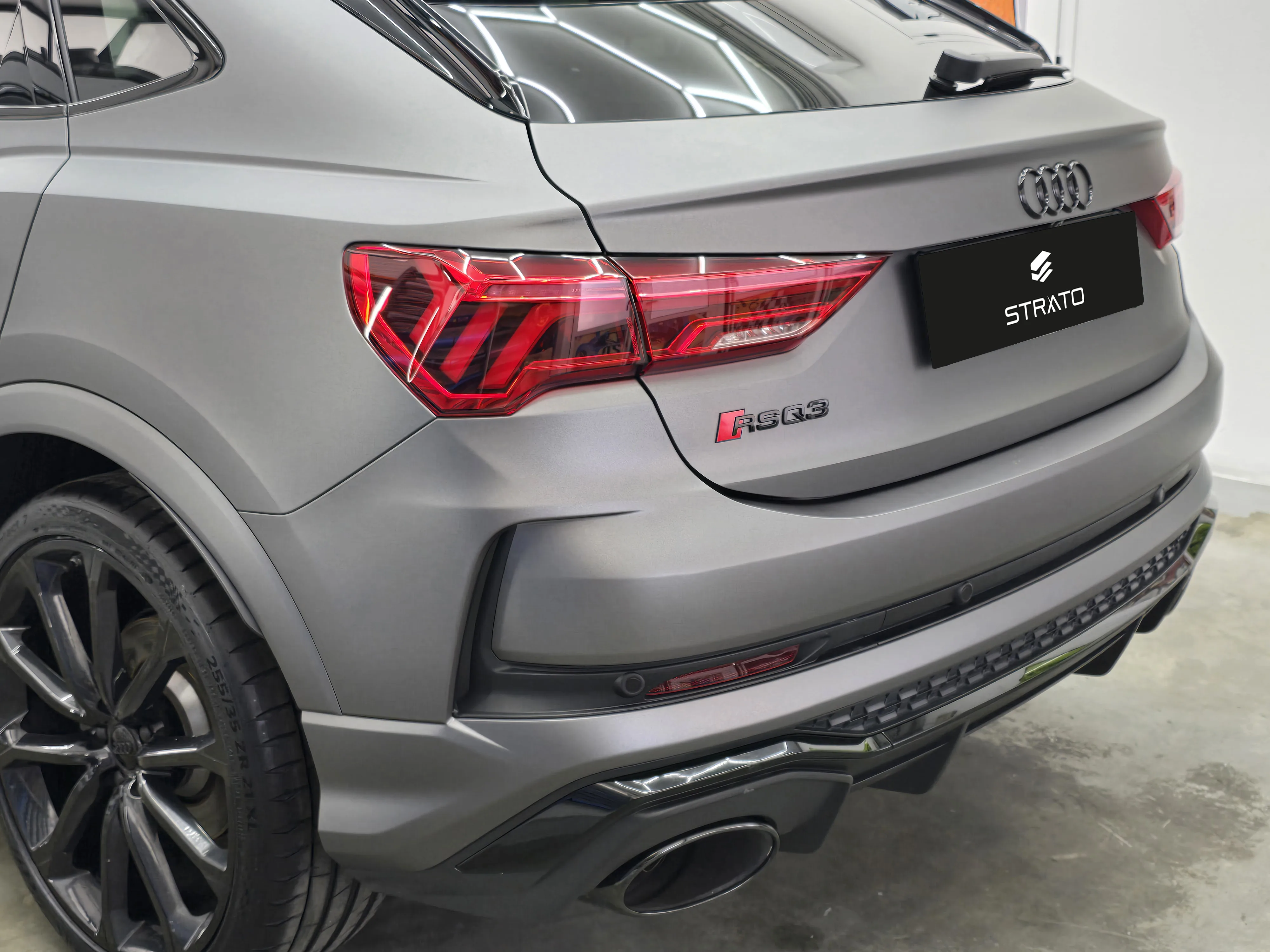 Audi RSQ3 | Wrapping Matte Dark Grey