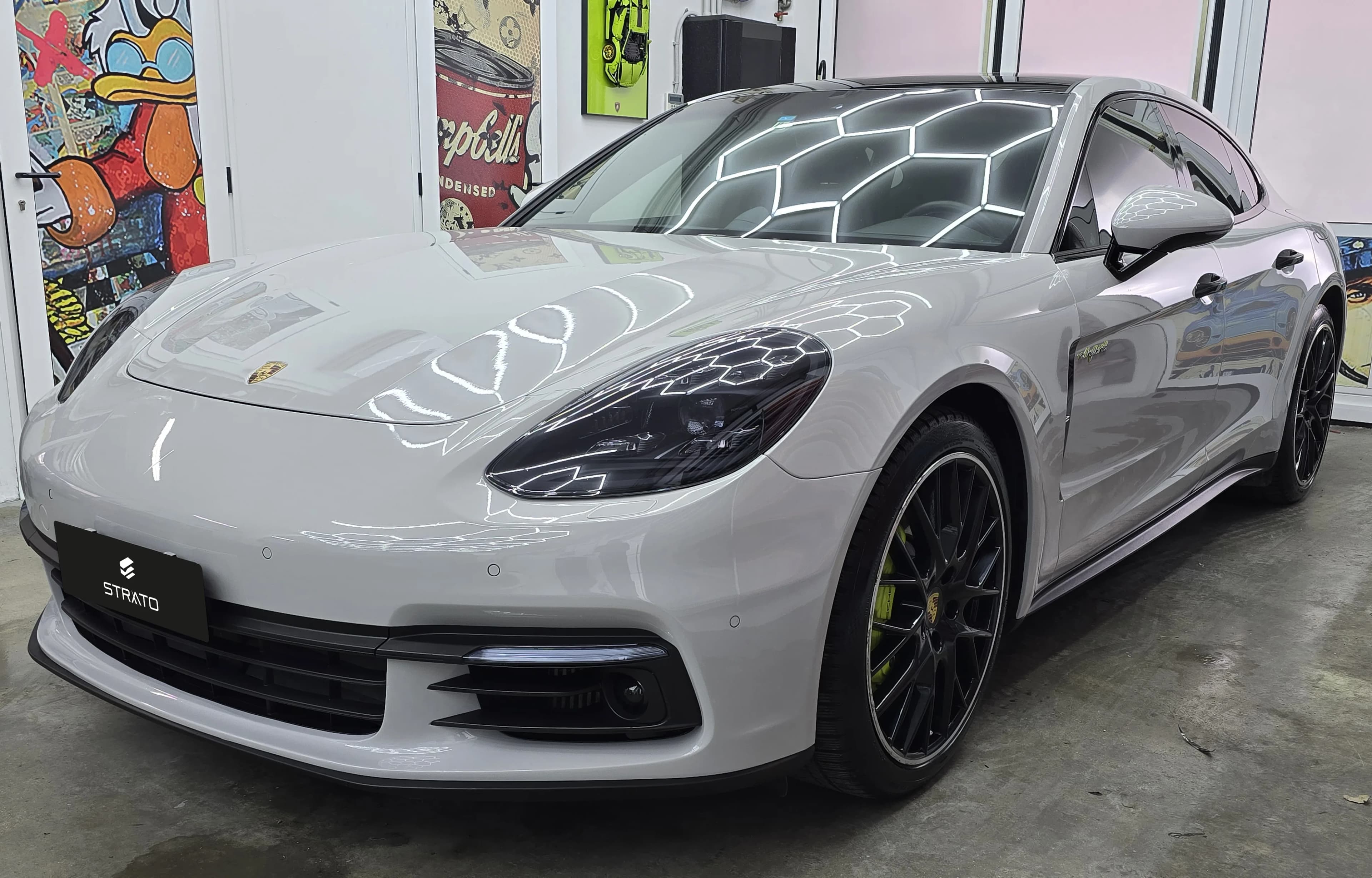 Porsche Panamera 4 | Wrapping High Gloss Storm Gray
