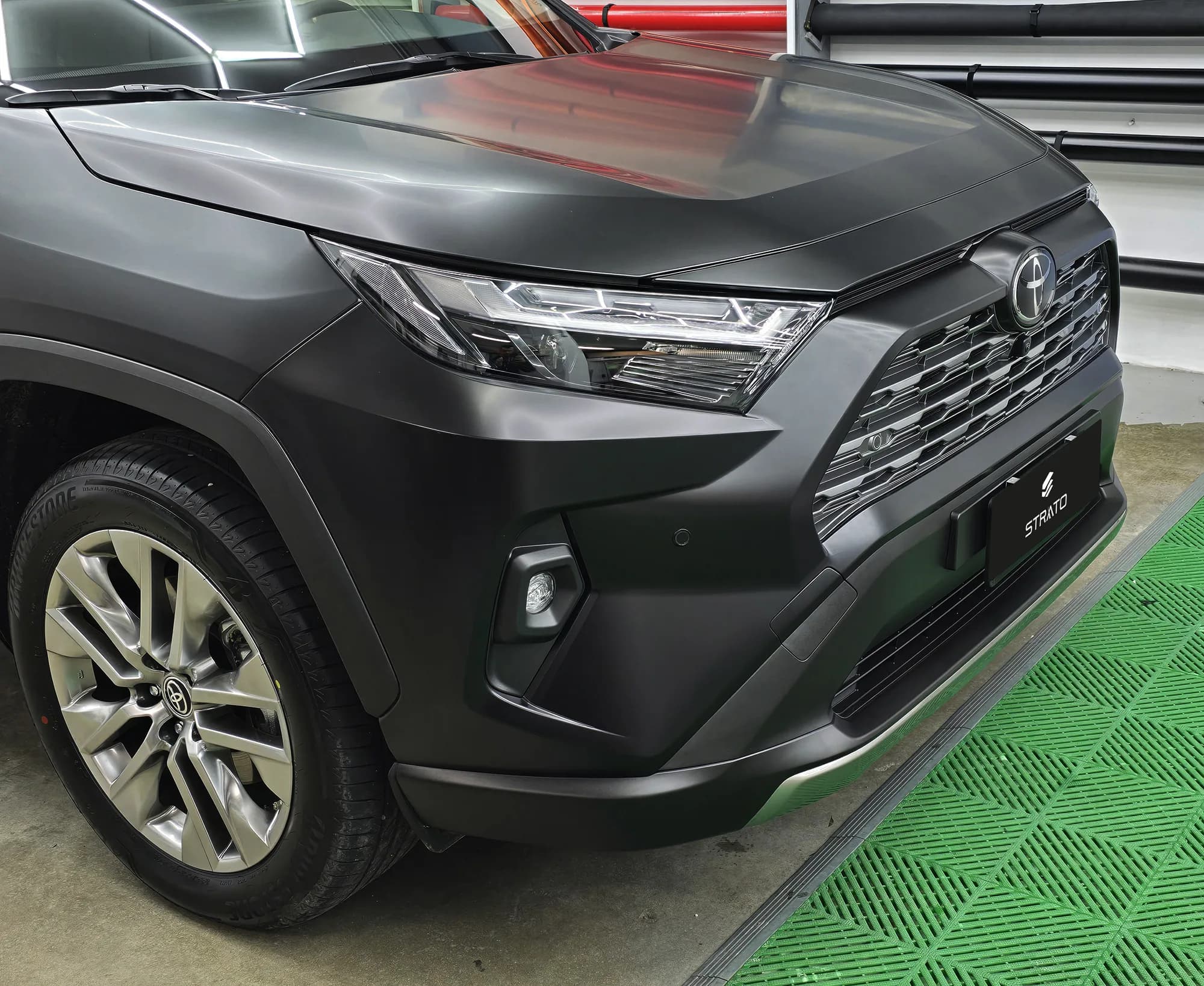 Toyota Rav 4 | Car Wrapping Satin Black