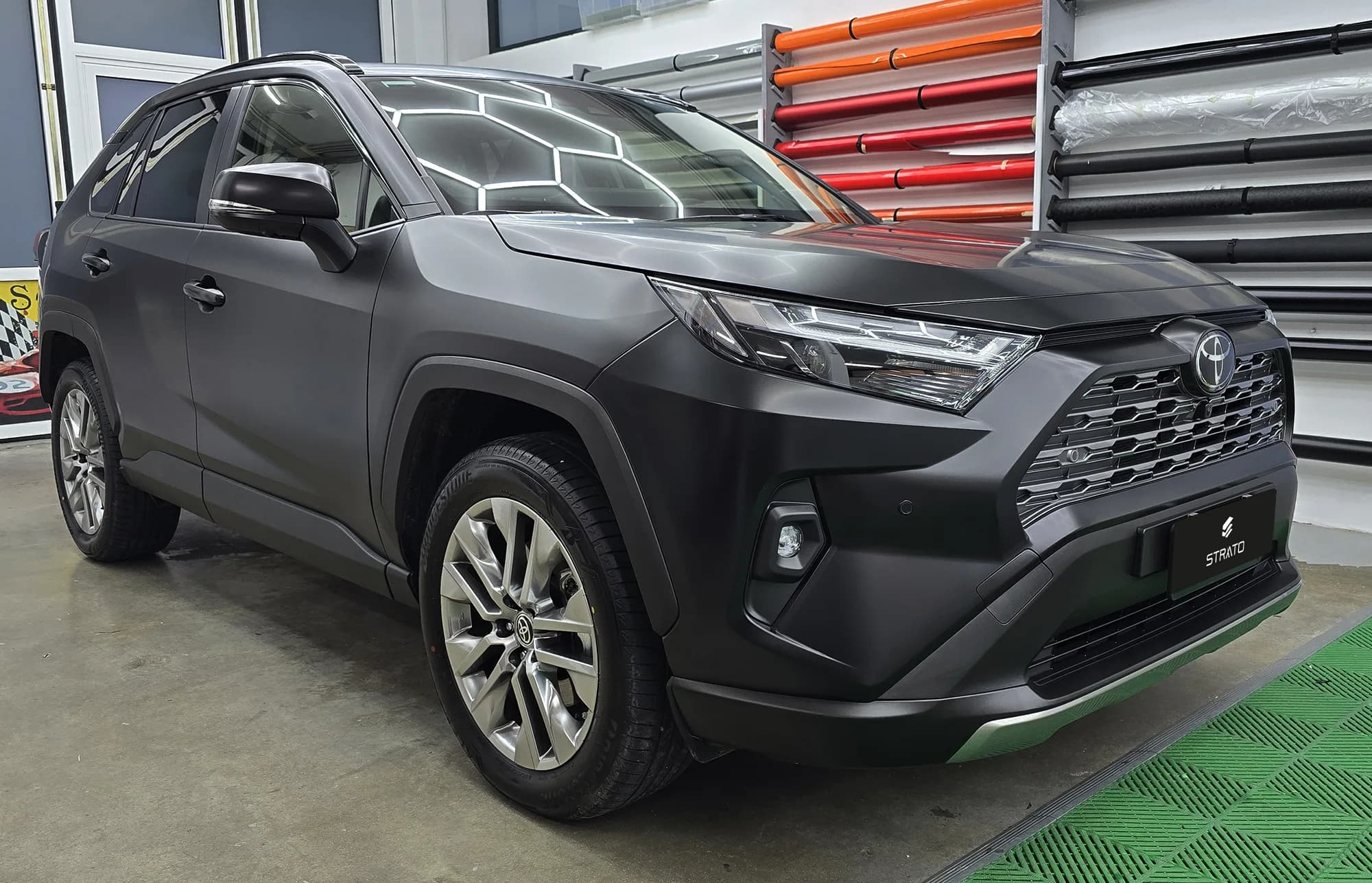 Toyota Rav 4 | Car Wrapping Satin Black