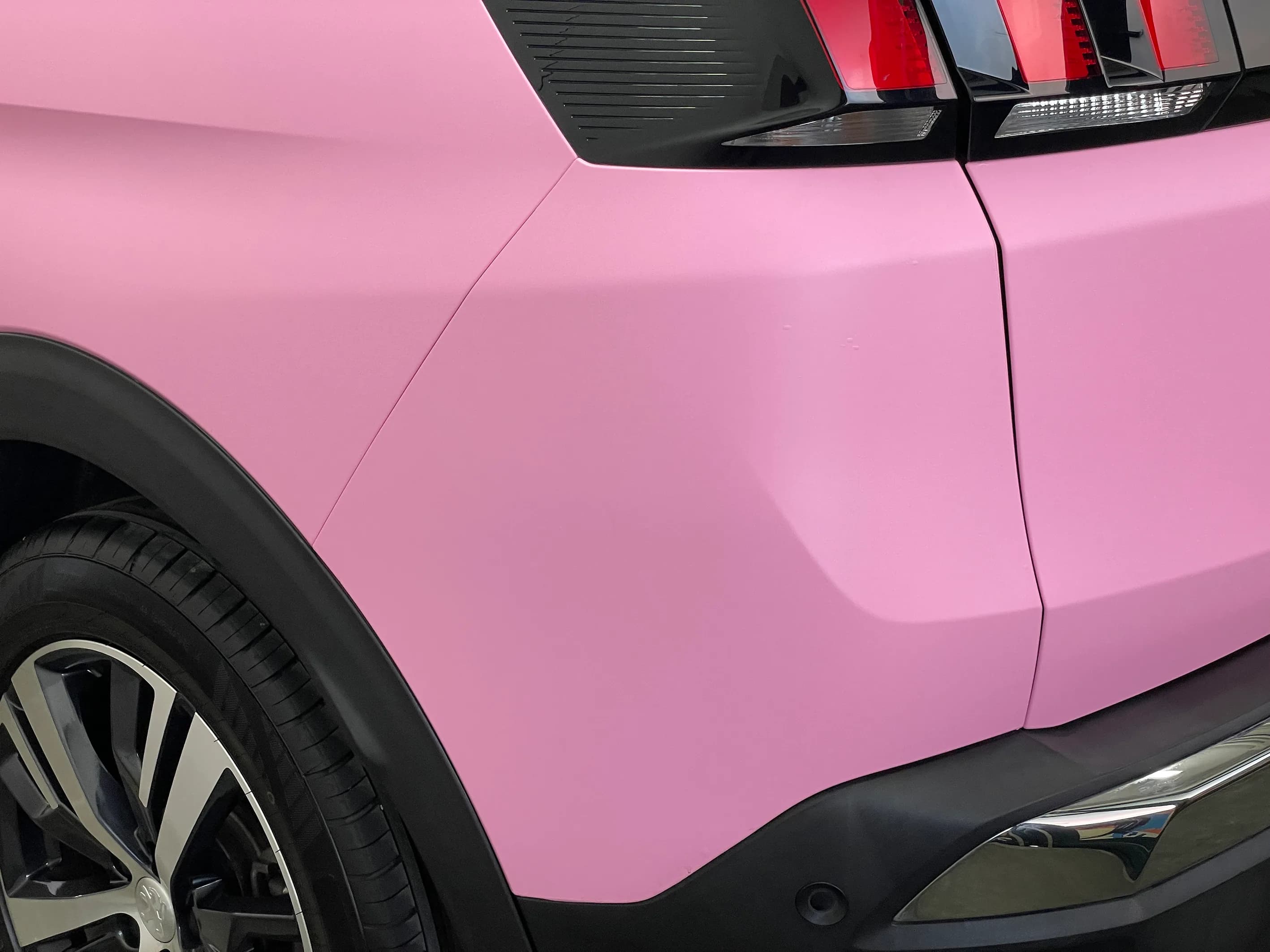 Peugeot  3008 | Satin Kirby Pink