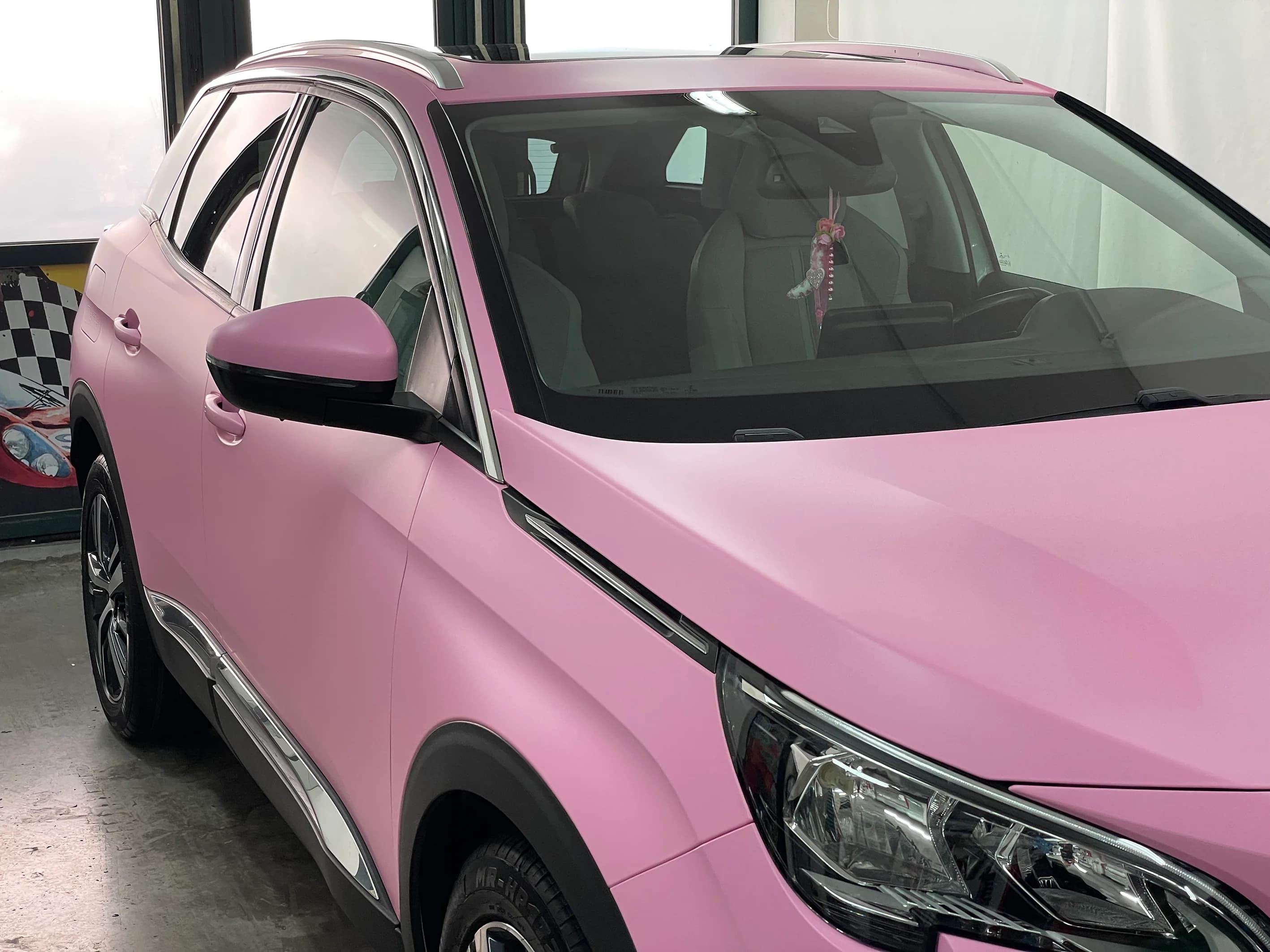 Peugeot  3008 | Satin Kirby Pink