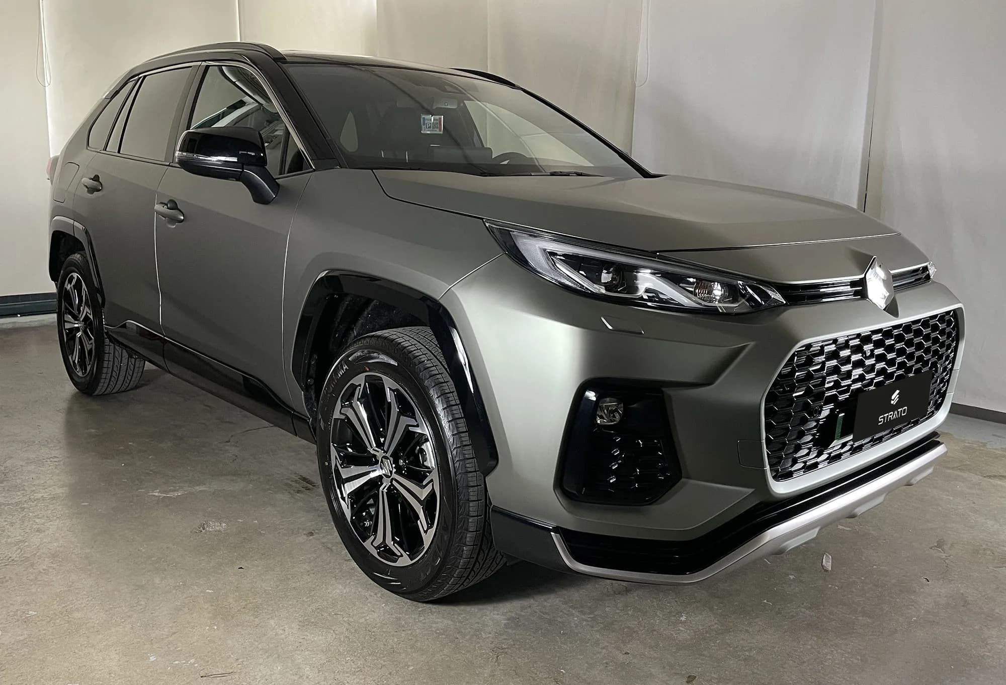 Suzuki Across | Wrapping Ghost Khaki
