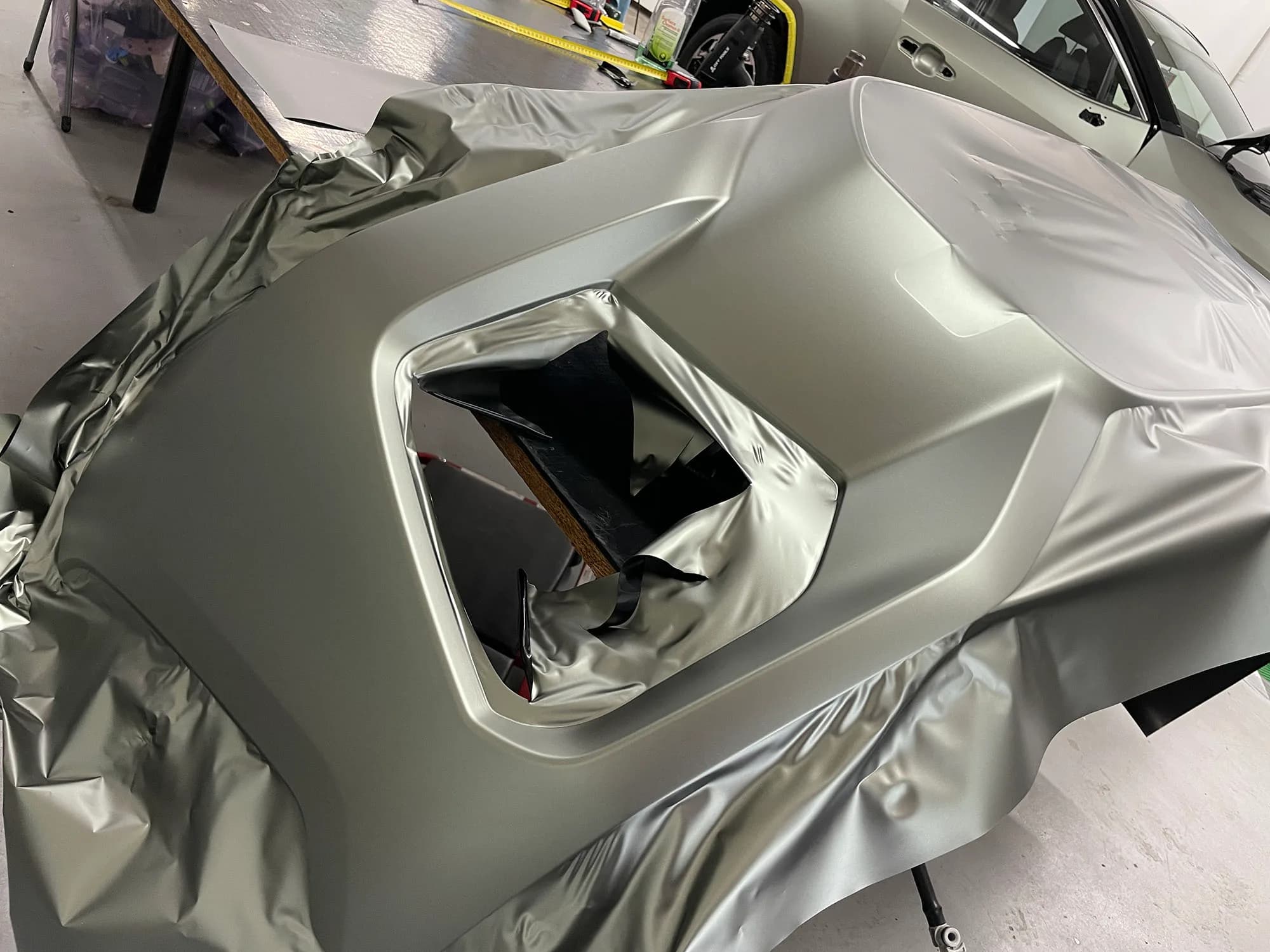 Suzuki Across | Wrapping Ghost Khaki