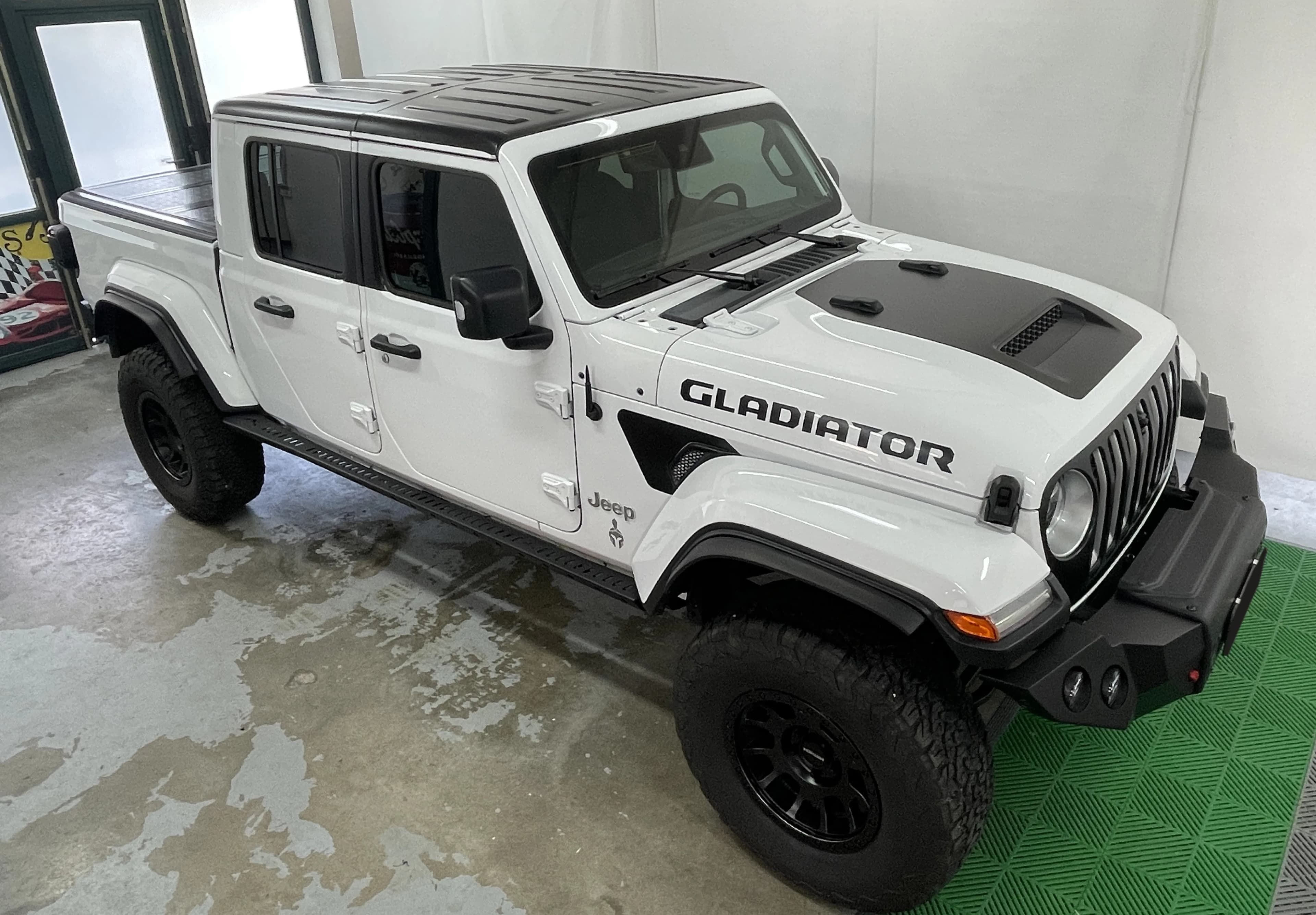 Jeep Gladietor | Custom Design