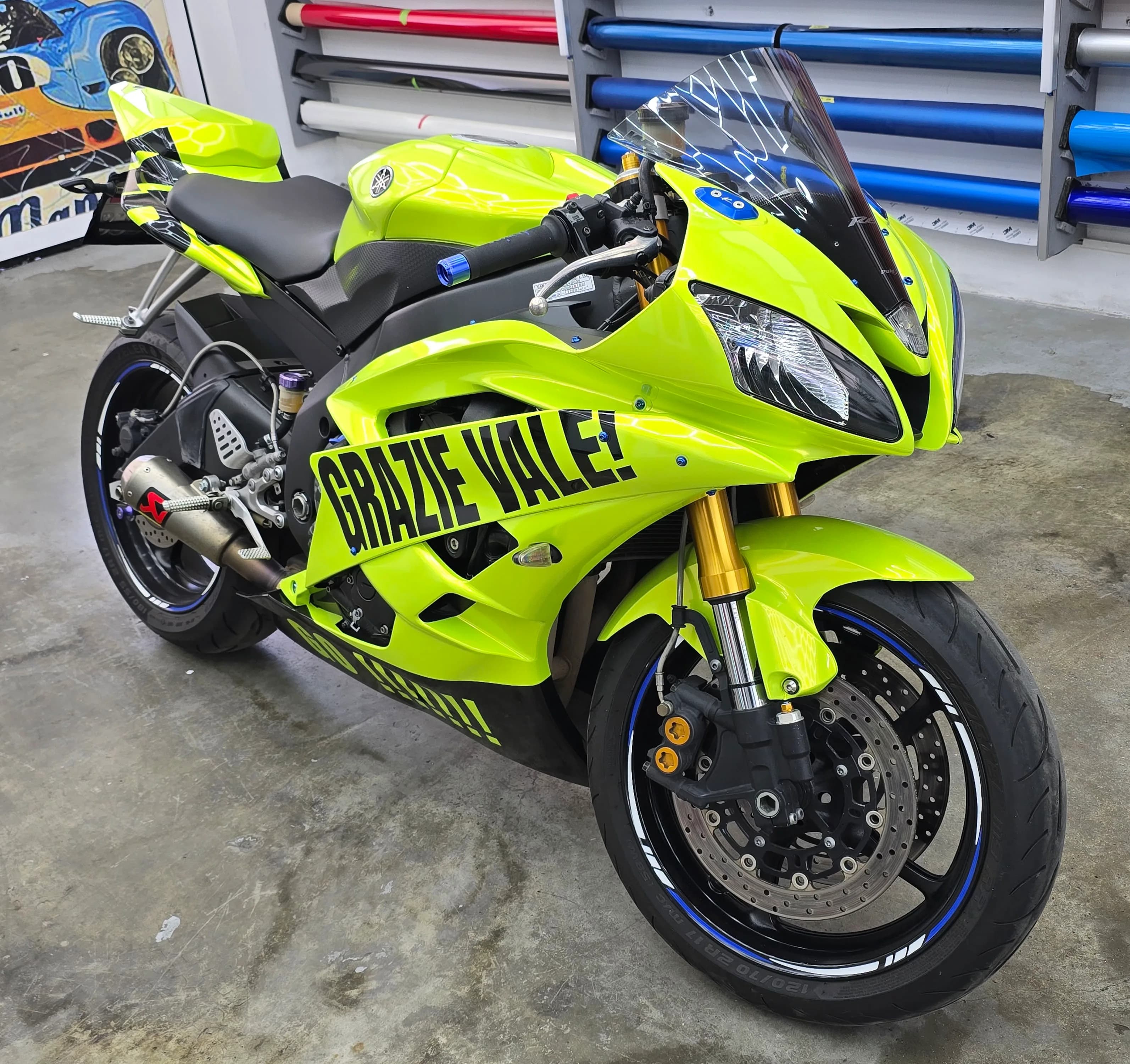 Yamaha R1 | Wrapping lime Vale 46