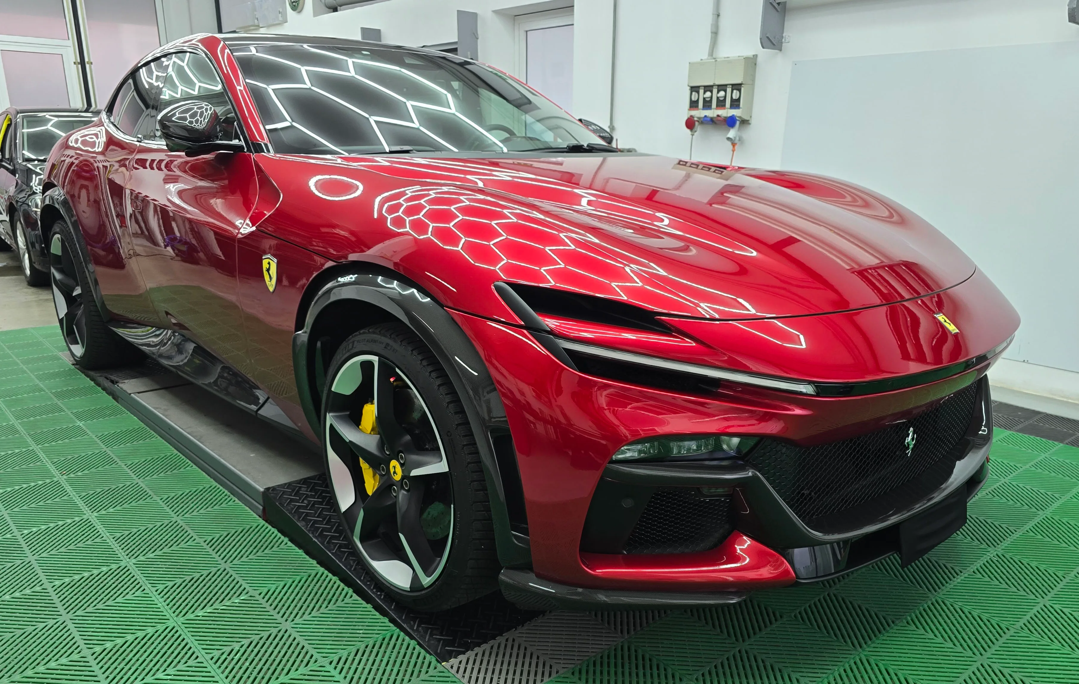 Ferrari Purosangue | PPF - Detailing TPU Real Carbon