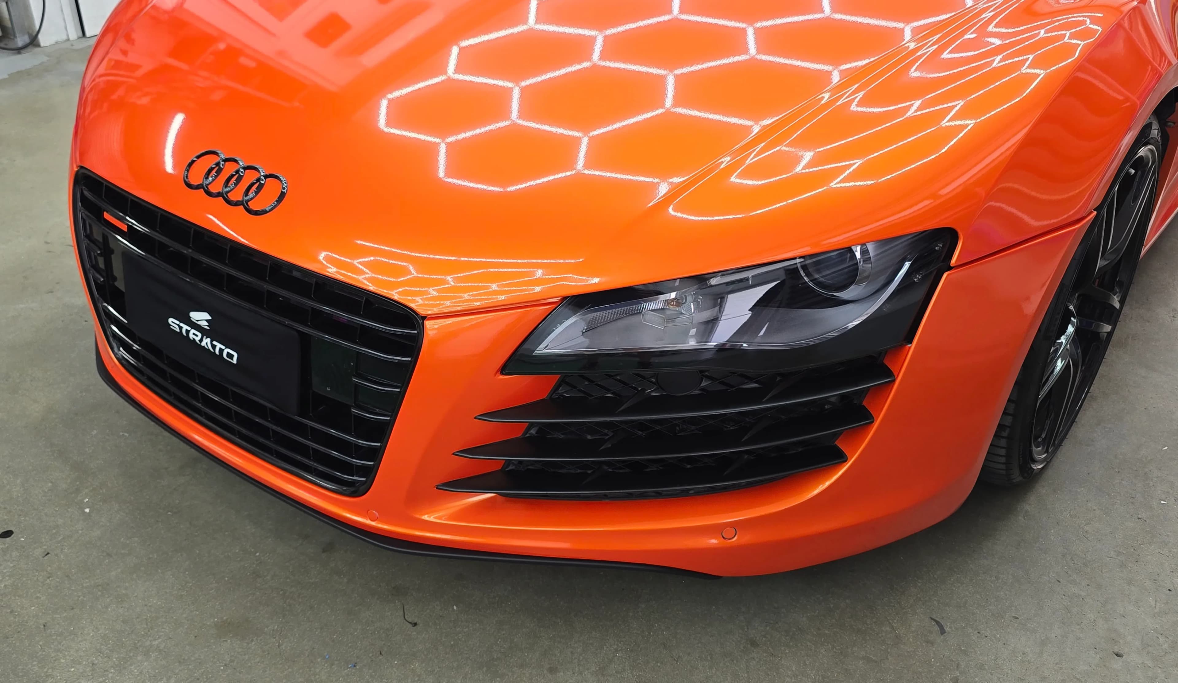 Audi R8 | Wrapping Gloss Metal Electric Sunset