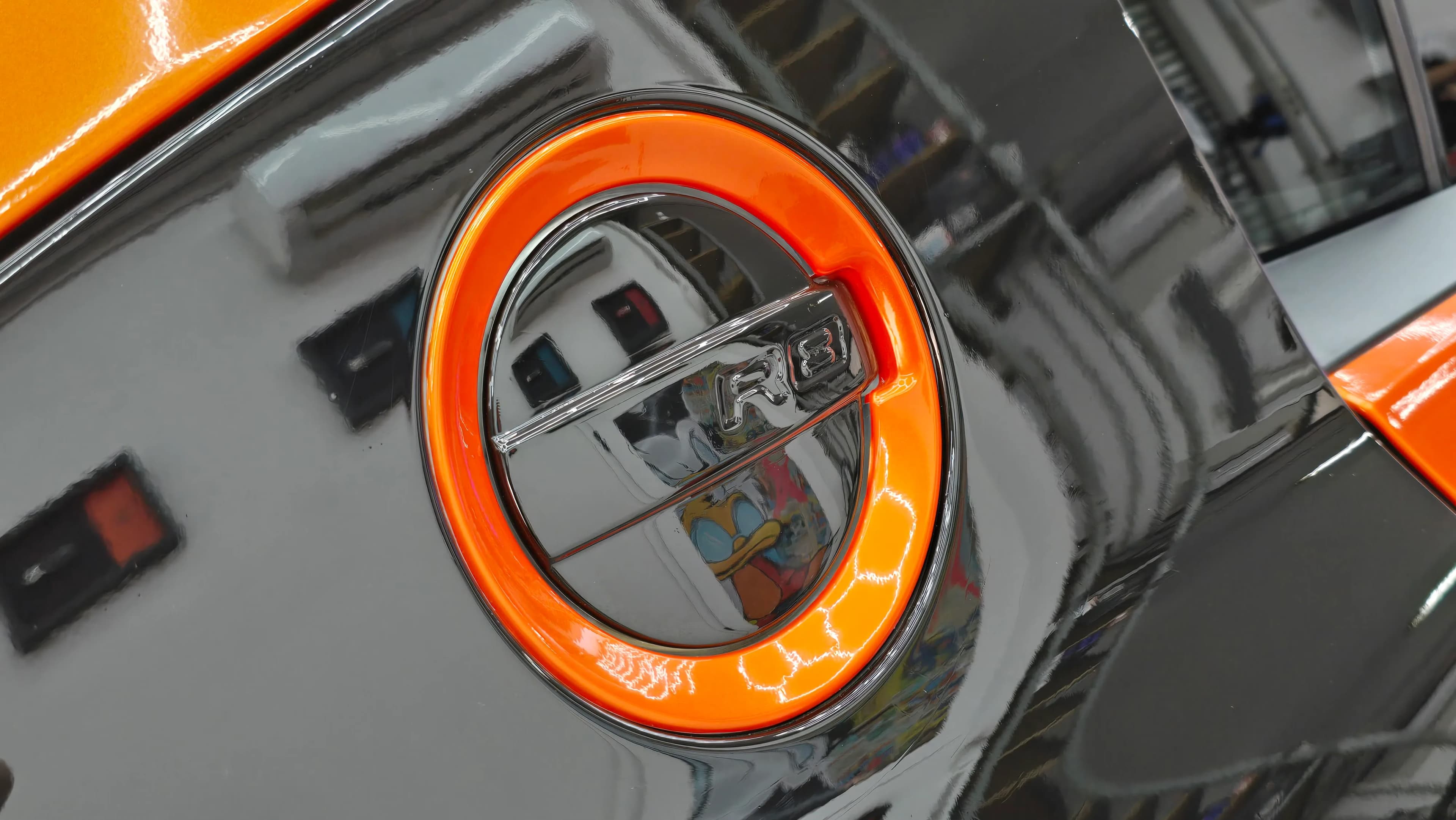 Audi R8 | Wrapping Gloss Metal Electric Sunset