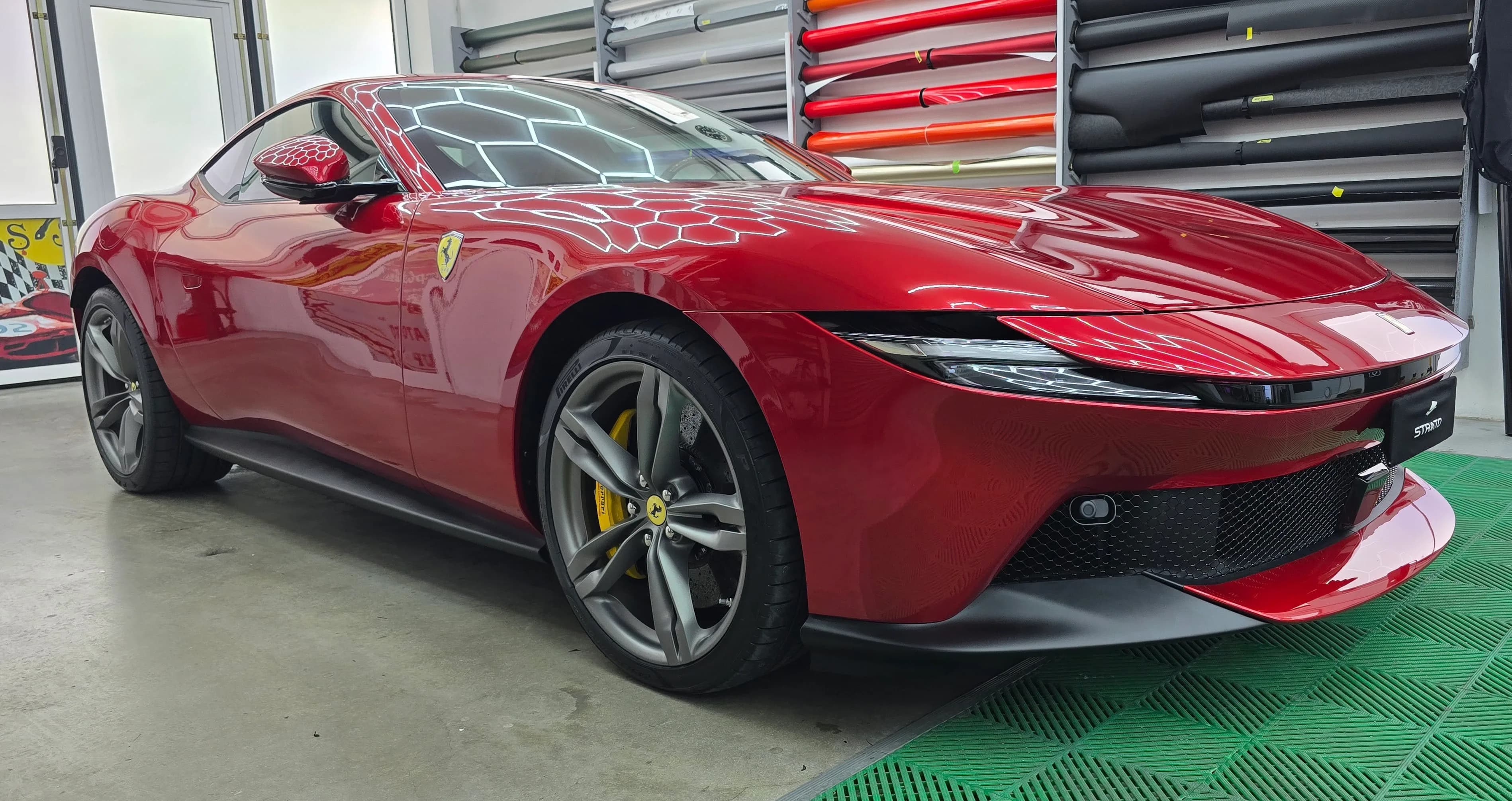 Ferrari Amalfi | PPF - Oscuramento Vetri
