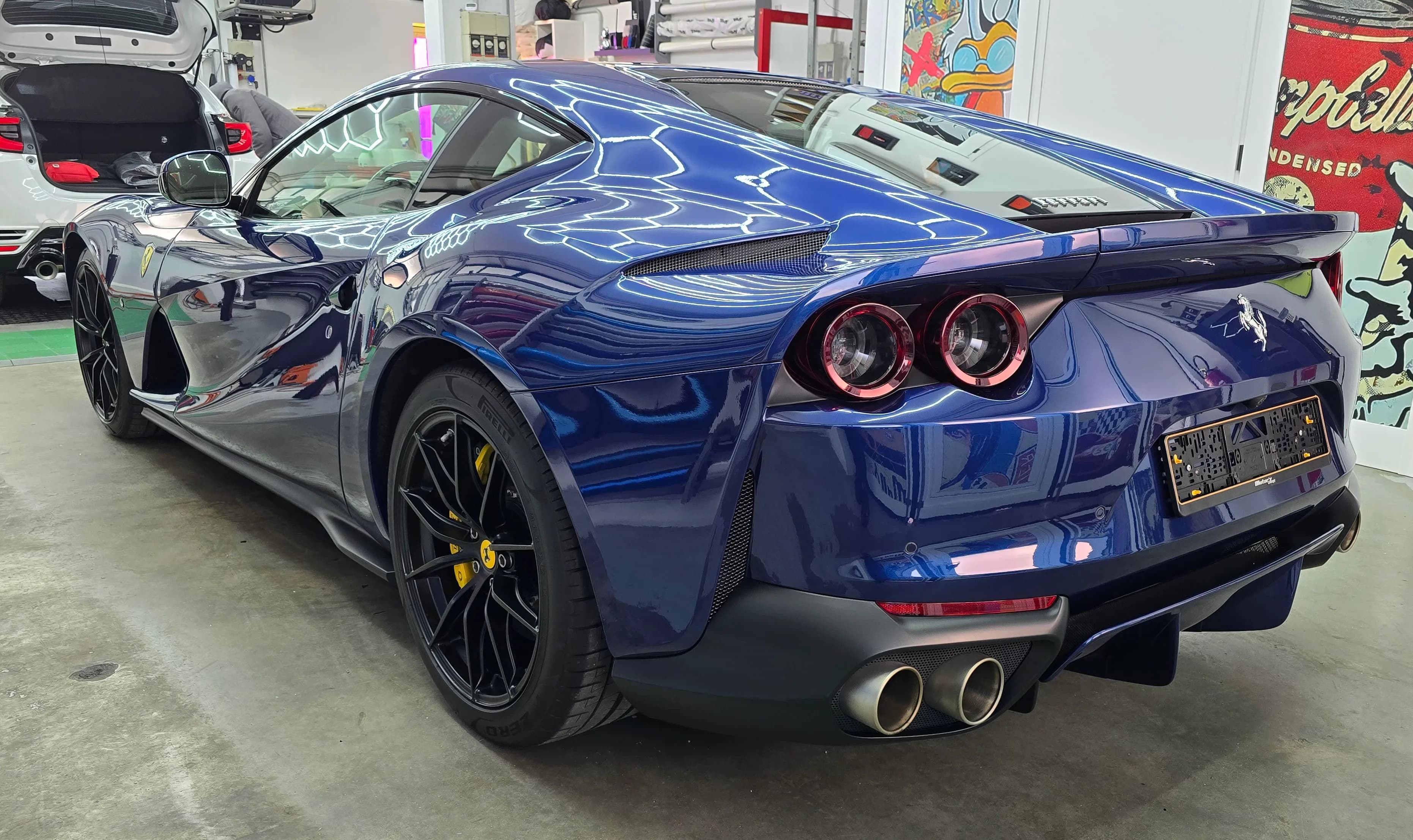 Ferrari 812 Superfast | PPF - Oscuramento Vetri