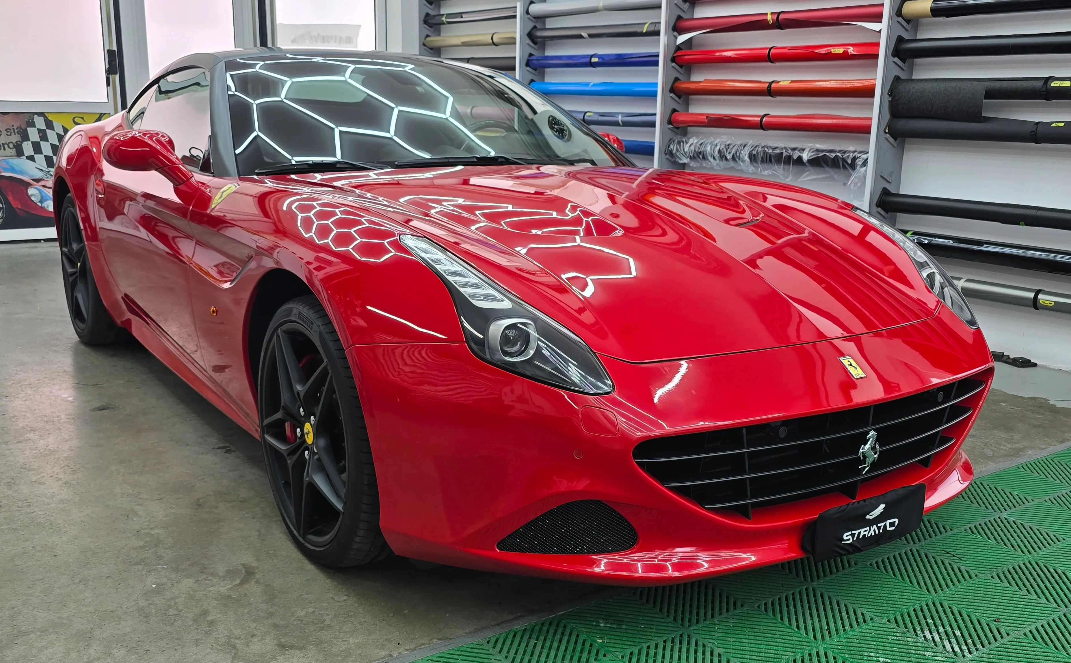 Ferrari California | PPF - Wrapping Satin Black