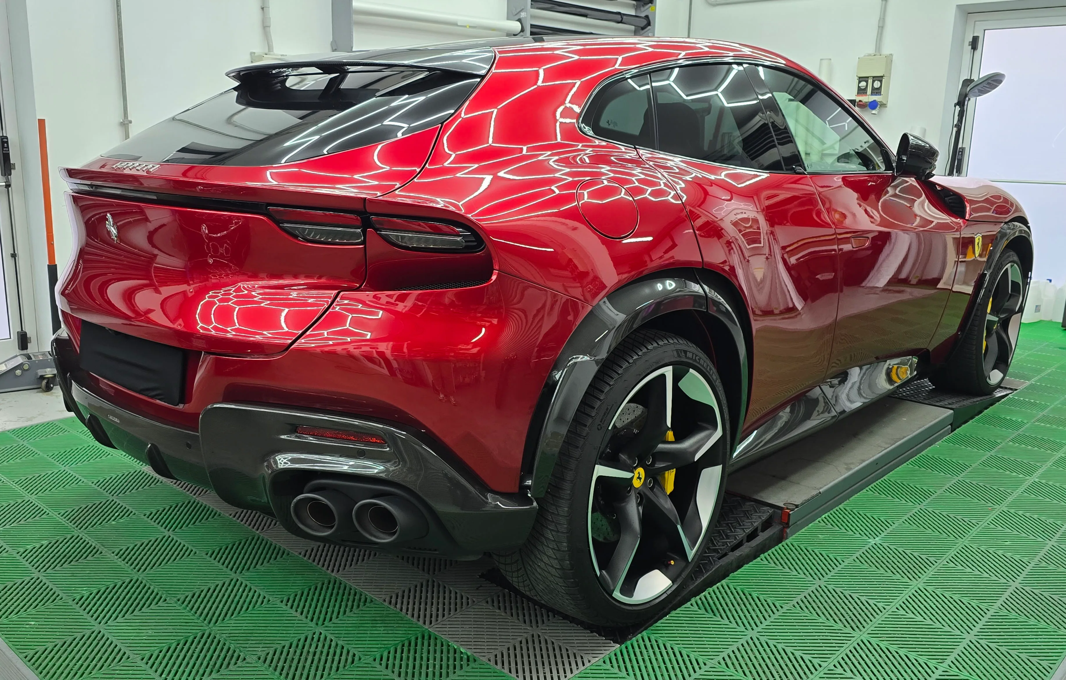 Ferrari Purosangue | PPF - Detailing TPU Real Carbon