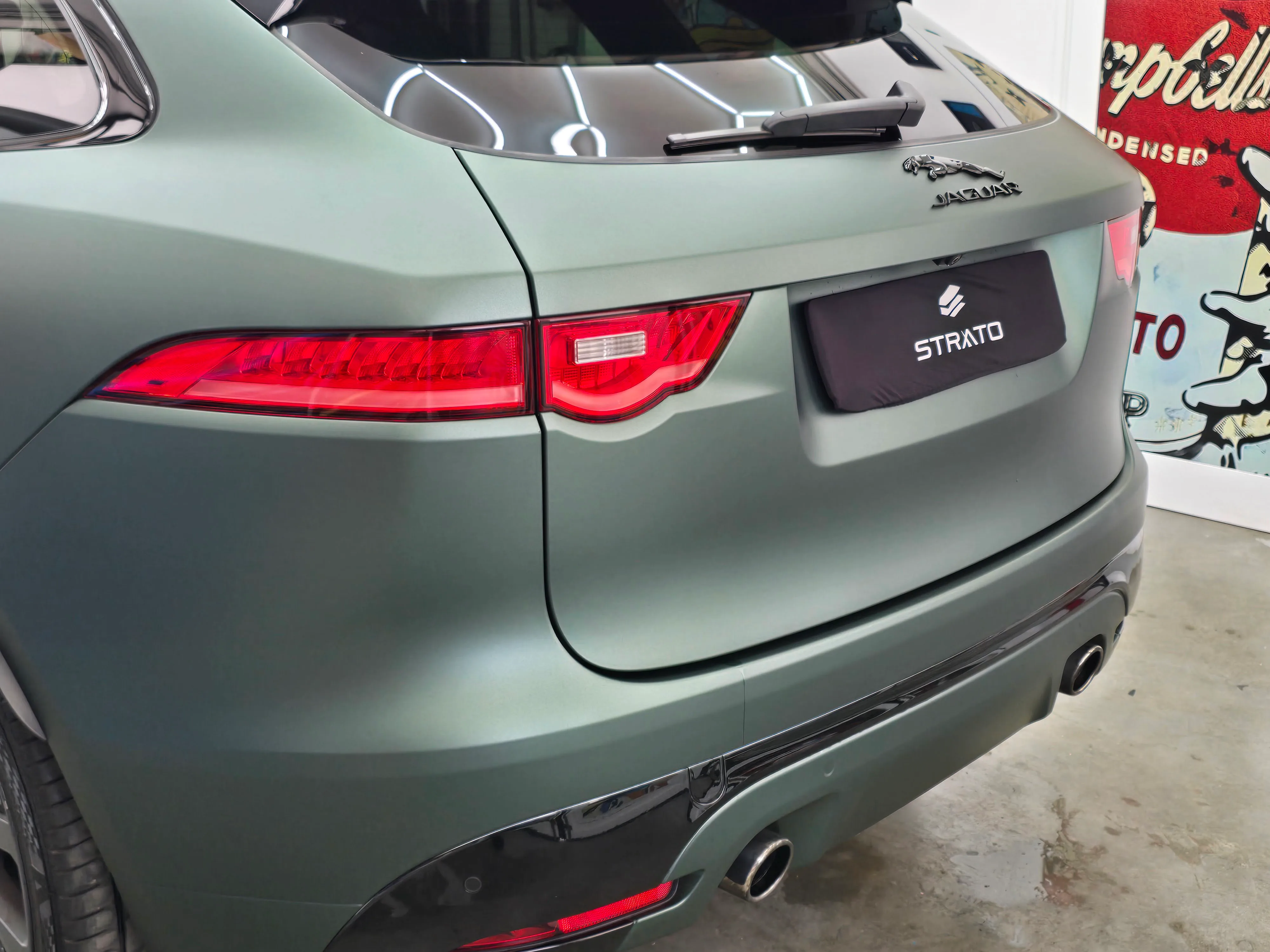 Jaguar F Pace | Matte Pine Green