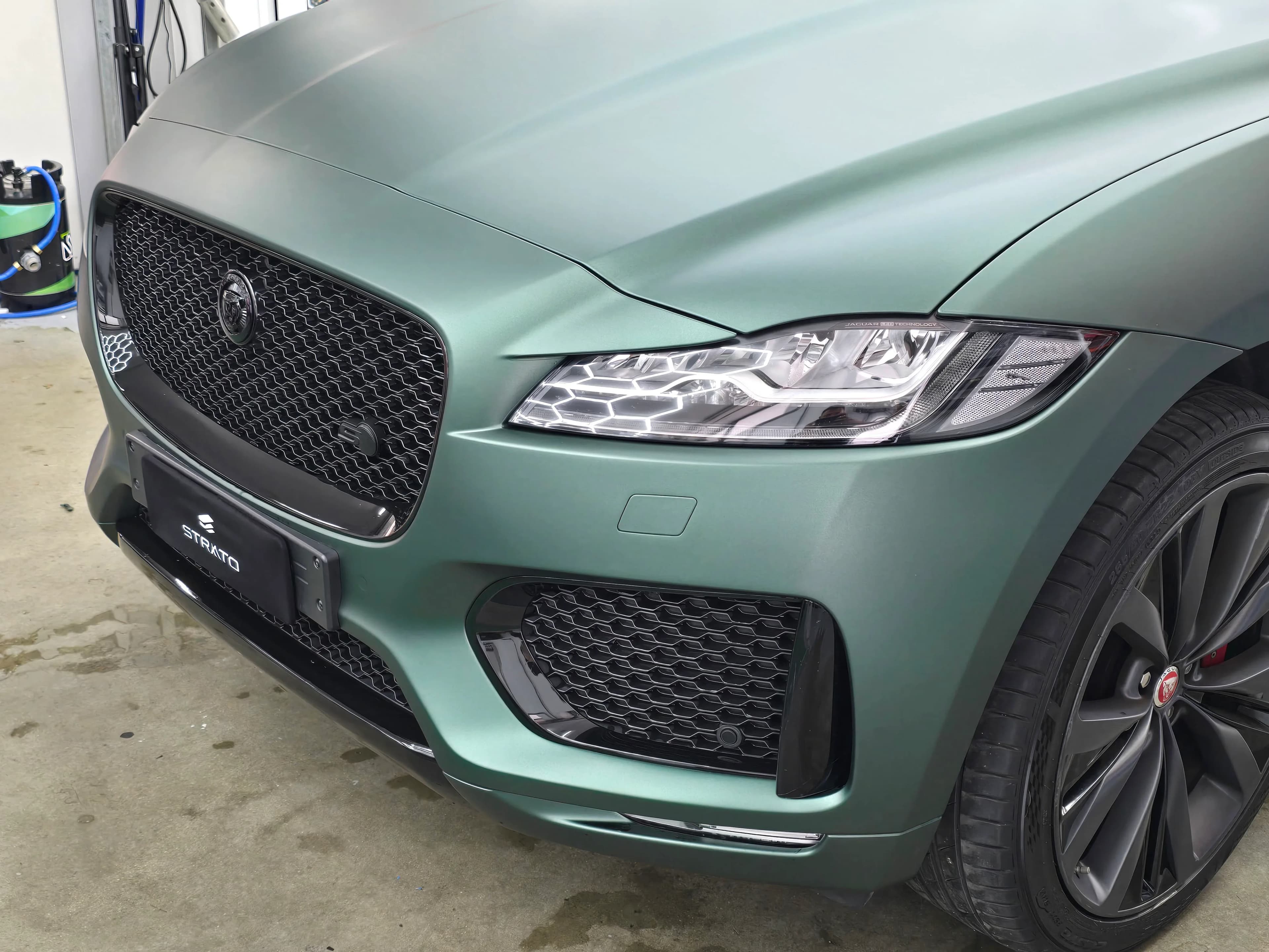 Jaguar F Pace | Matte Pine Green