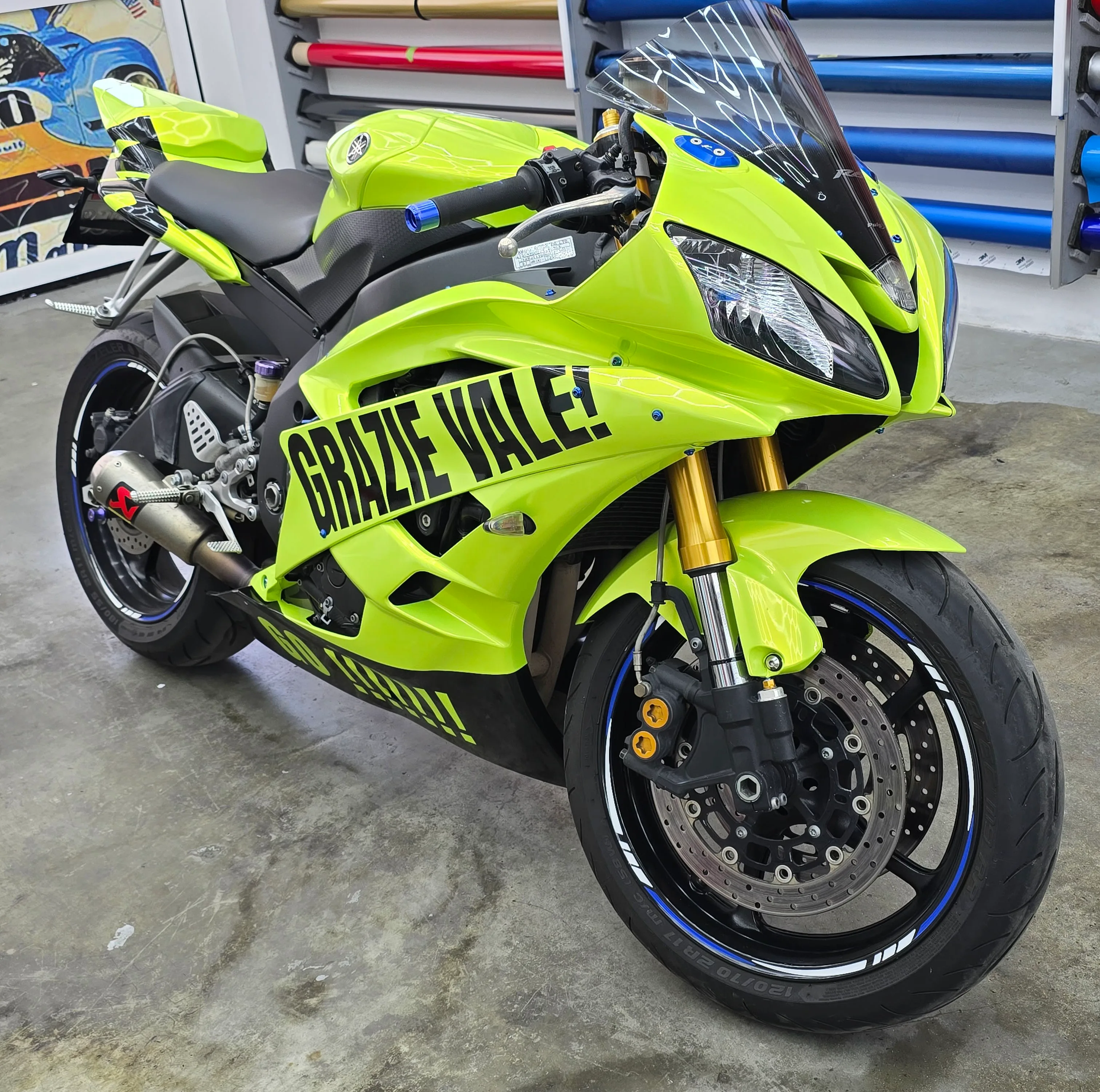 Yamaha R1 | Wrapping lime Vale 46