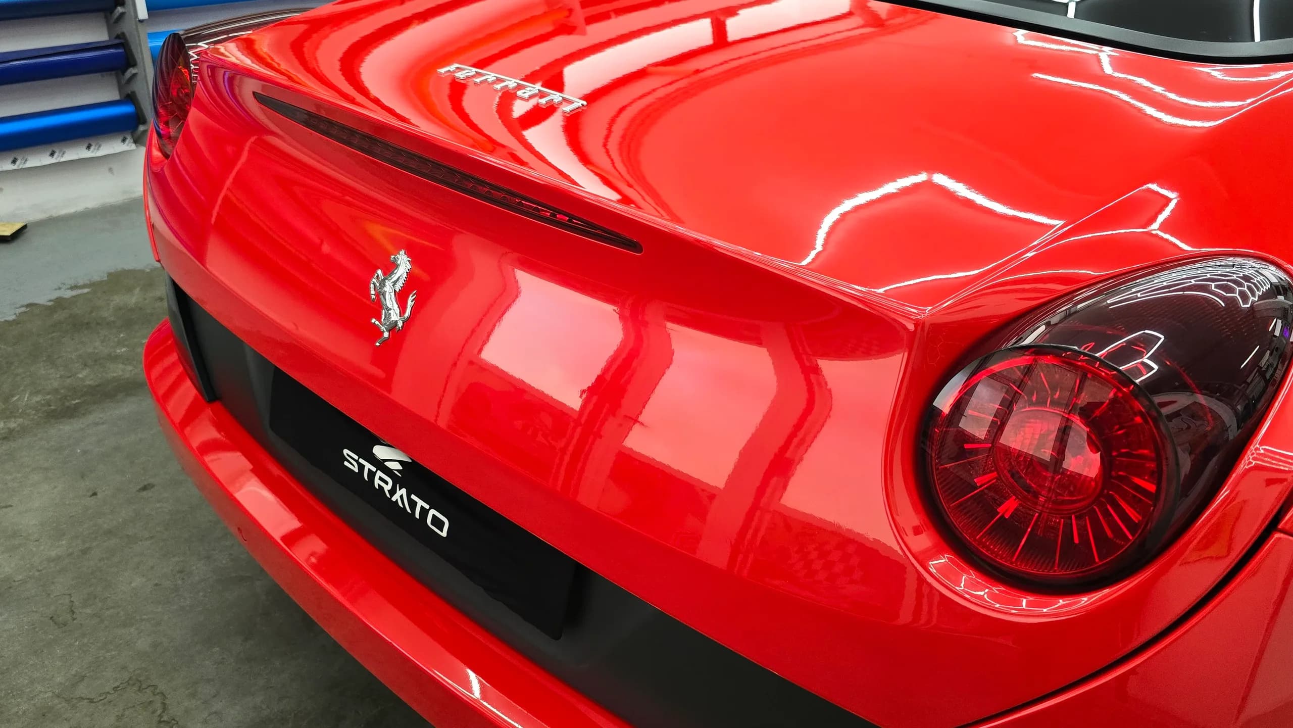 Ferrari California | Wrapping High Gloss Rod Red