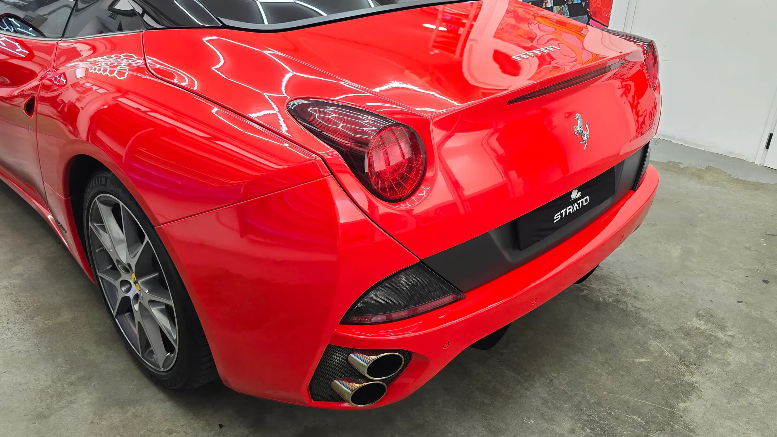 Ferrari California | Wrapping High Gloss Rod Red