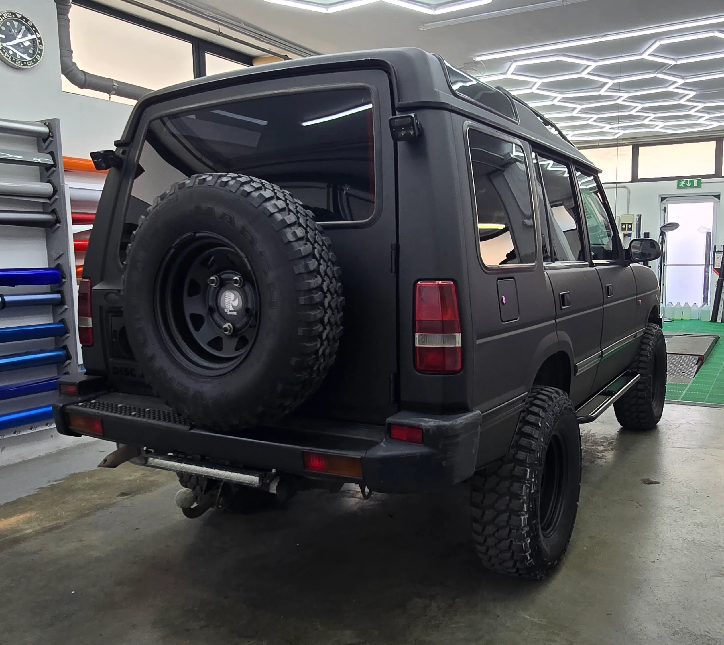 Land Rover Discovery | Wrapping Matte Deep Black