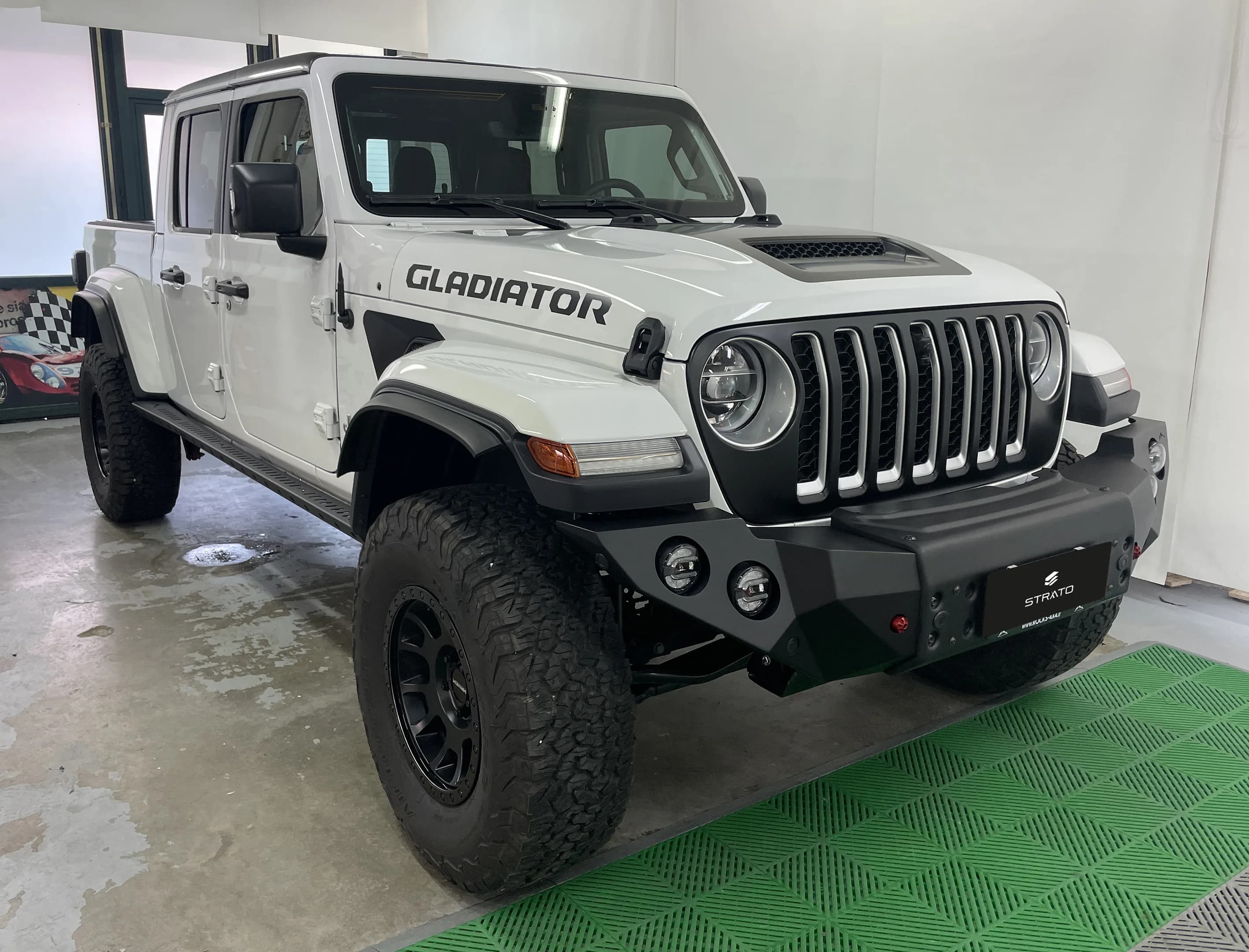 Jeep Gladietor | Custom Design